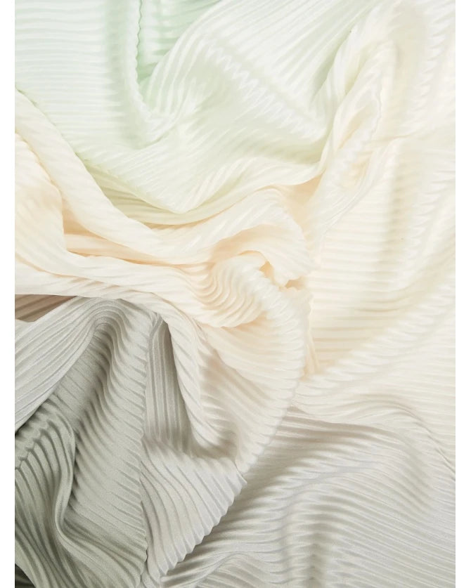 Karl Lagerfeld K/Monogram Degr Pleated Scarf A2W33054