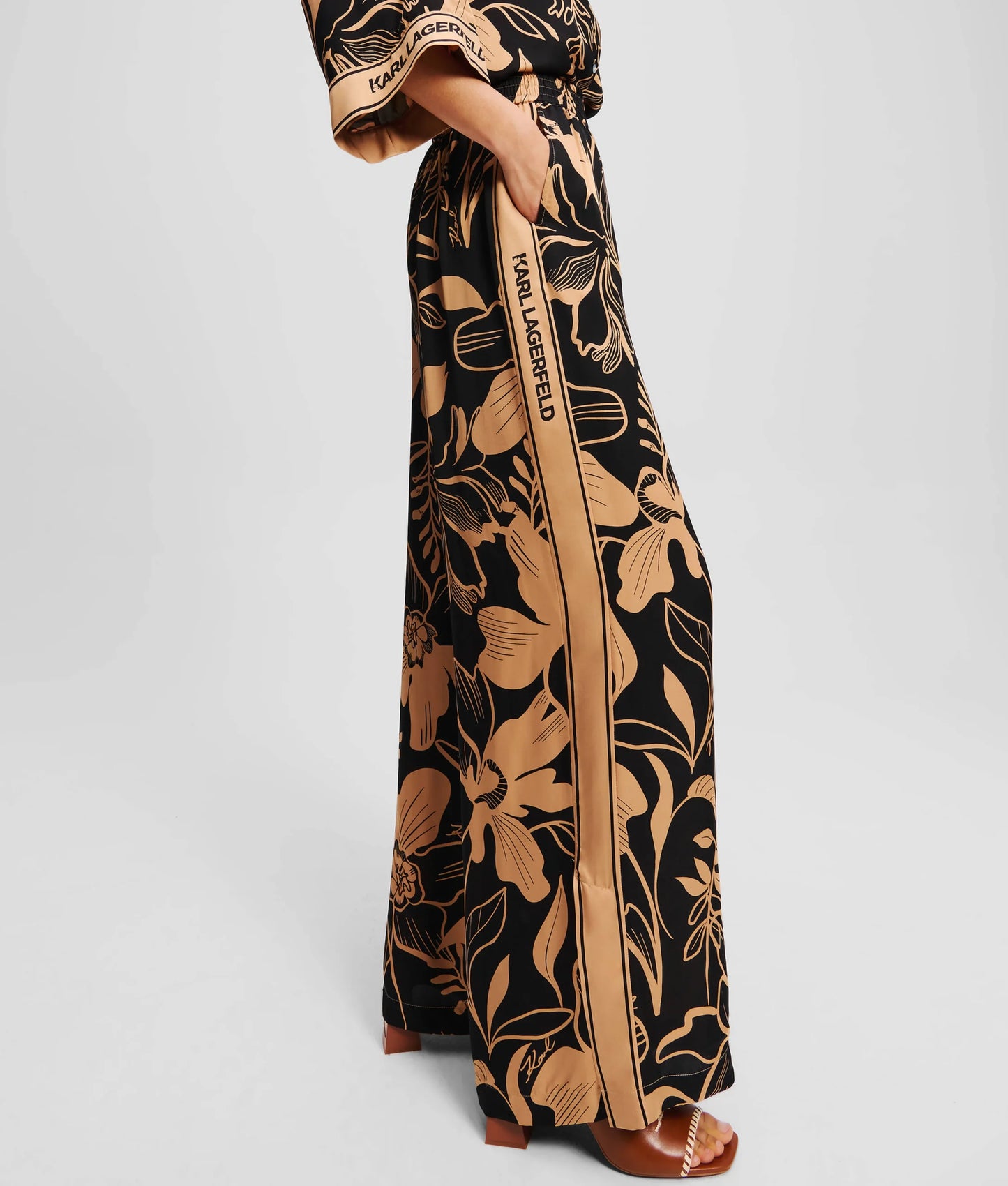 Karl Lagerfeld Printed Pants A2W10118