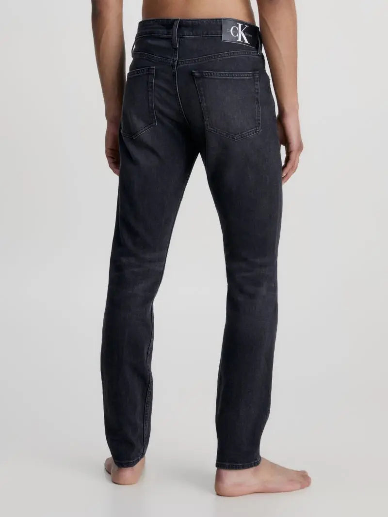 Calvin Klein Jeans Tapered Jeans J30J323360