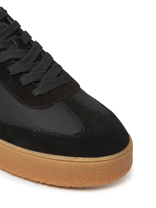Guess Sneakers FMTWIMLEA12