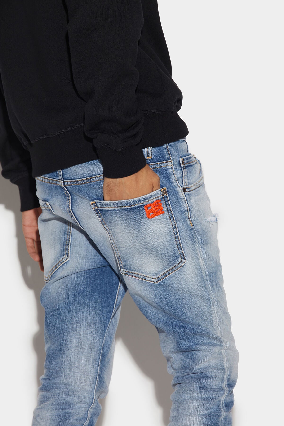 Dsquared2 Skater Jeans S71LB1173S30664