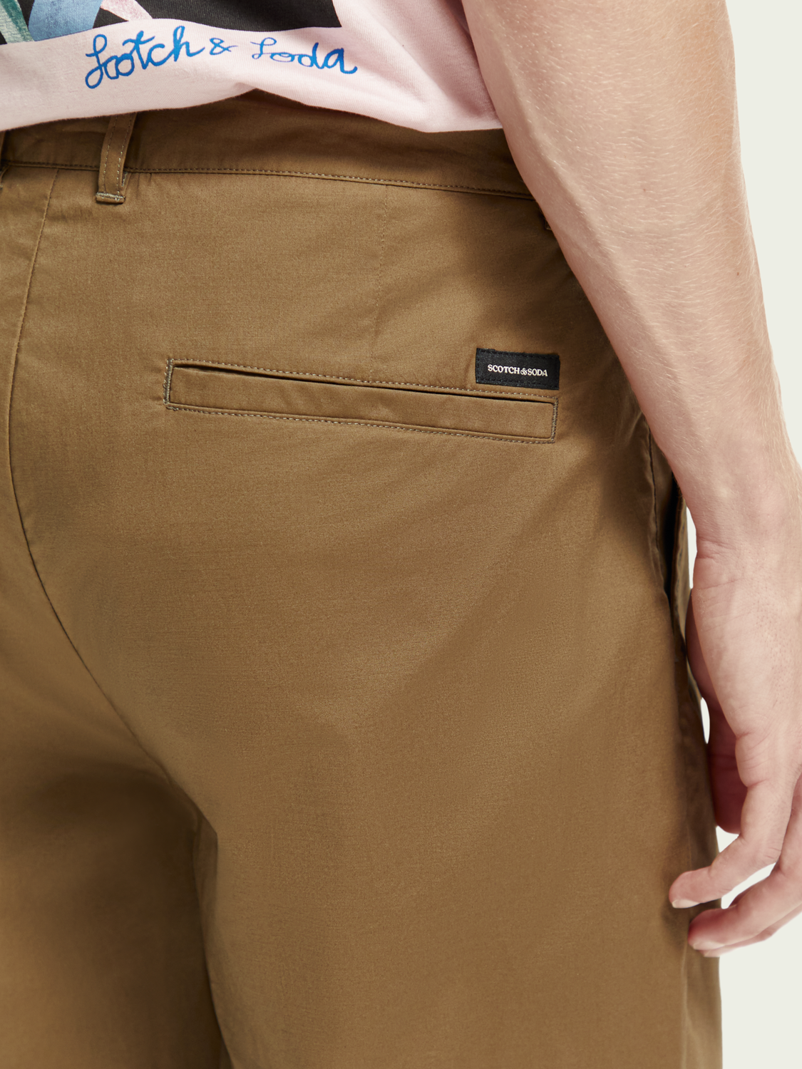 Scotch & Soda The Blake Regular Slim Fit Pleated Poplin Chino 169812