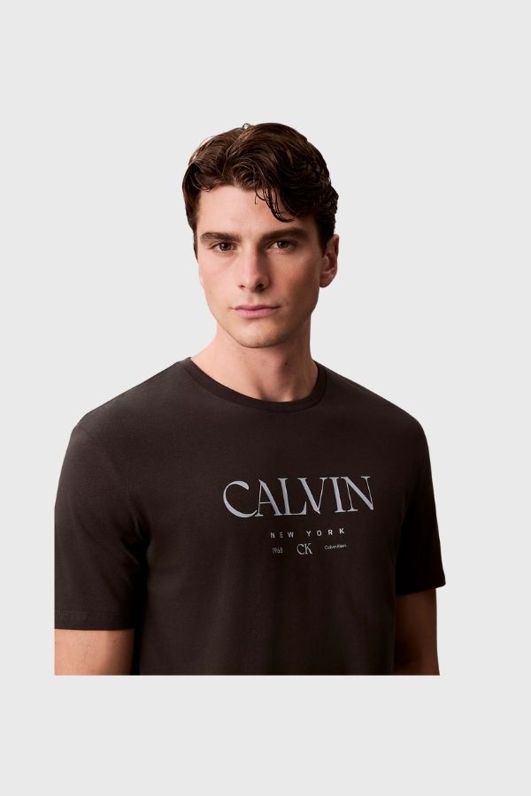 Calvin Klein Logo Graphic T-Shirt LV04RE807G