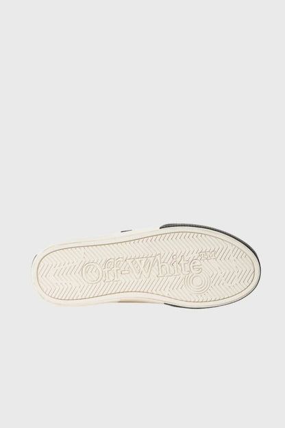 Off White Vulcanized Low Worn Out Sneakers OF06386001