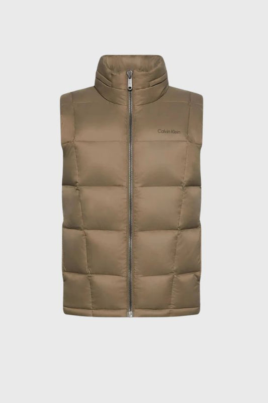 Calvin Klein SVLSS Nylon Quilted Puffer Vest LV04RD509G