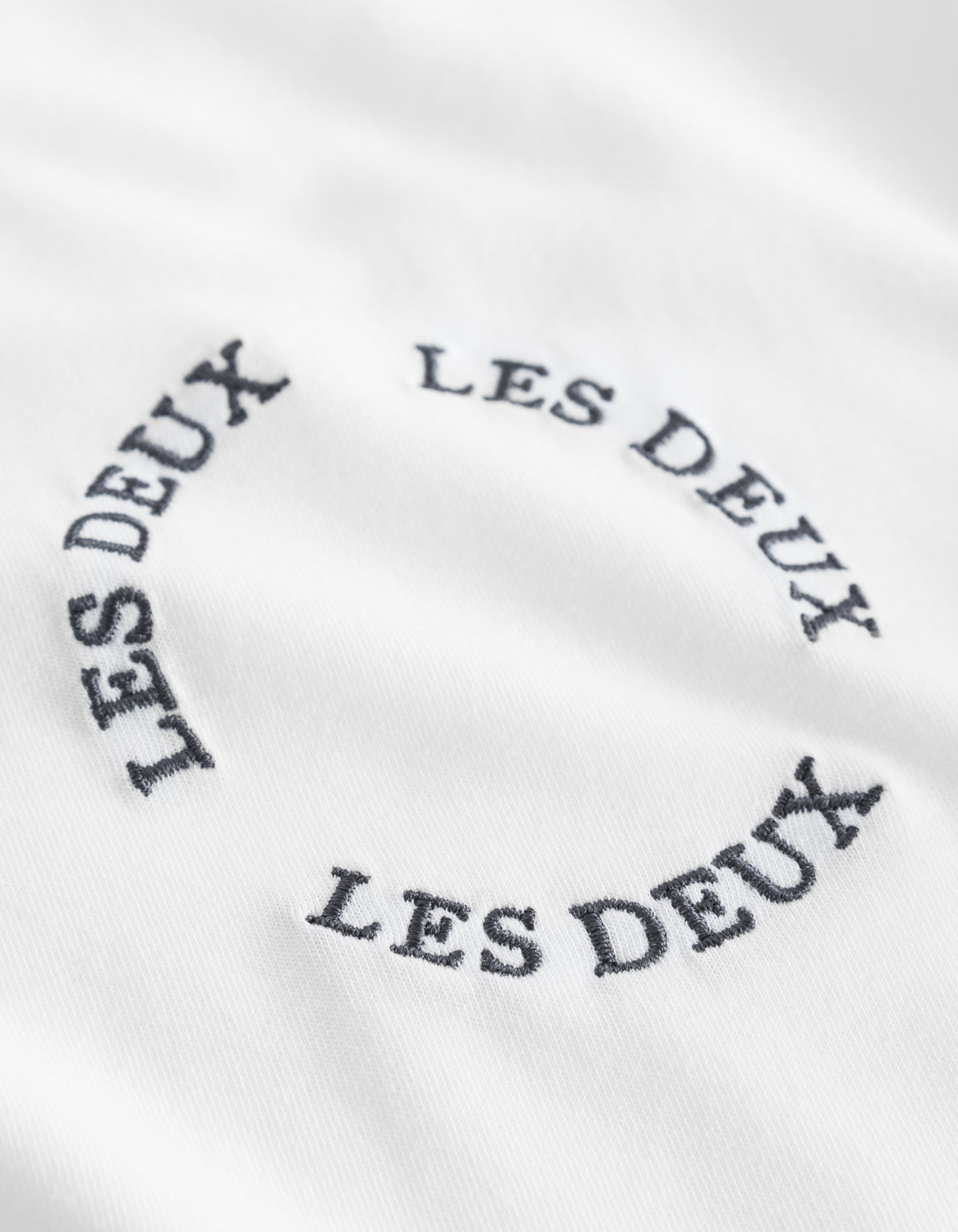 Les Deux Circle T-Shirt LDM101098